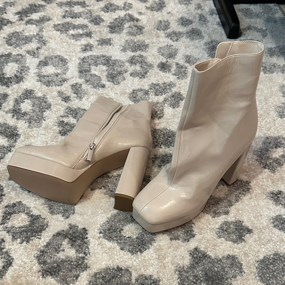 Steve Madden Beige Platform Heeled Boots